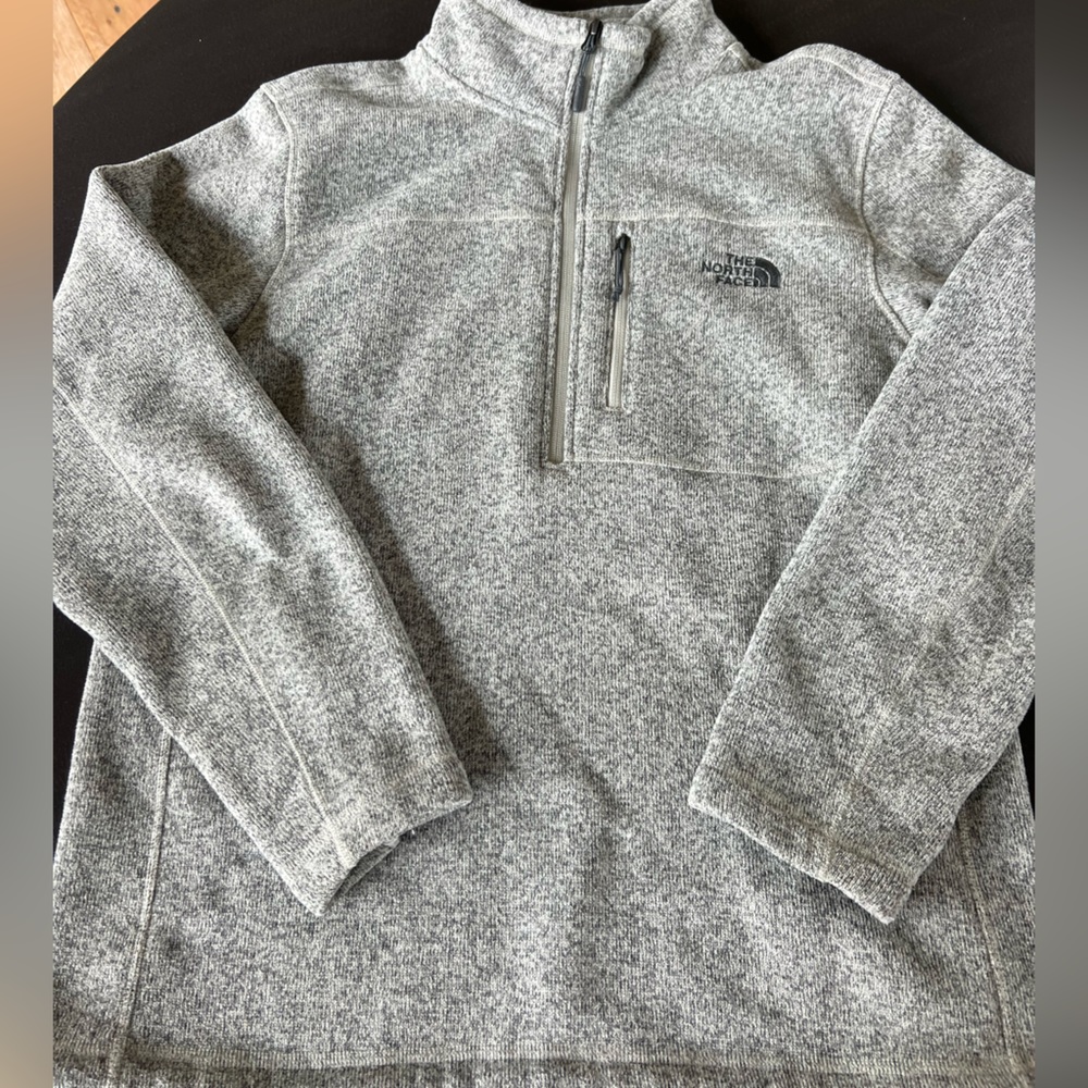 Men’s NorthFace size large 3/4 zip sweater